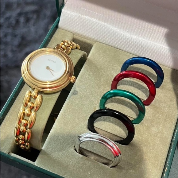 Gucci Bezel Watch - Picture 3 of 3